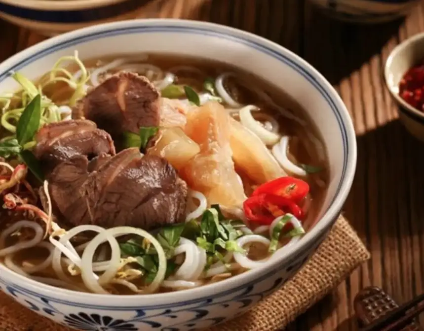 Nạm - Gân - 65.000 ₫ tại Bún Bò TIẾN - Đậm Đà Hương Vị Huế - Trần Trọng Cung