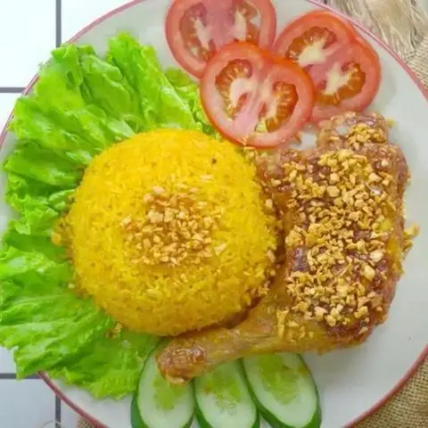 Cơm Chiên & Nui Xào Bò - Cống Quỳnh - Cơm/Cơm tấm gần bạn
