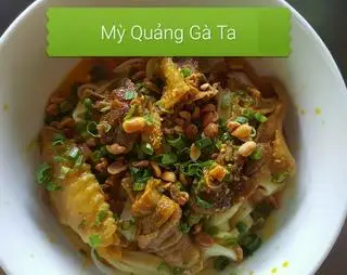 Mì Quảng gà ta - 59.000 ₫ tại Rất Quảng Quán 3 - Mì Quảng - Phạm Văn Đồng