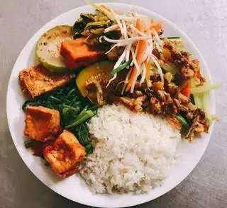 Cơm thập cẩm - 39.000 ₫ tại Cơm Chay Yến Mai - Ba Tháng Hai