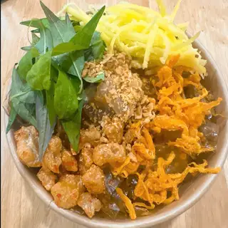 Hình ảnh Bánh tráng trộn thập cẩm