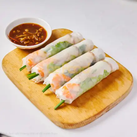 Bún Thịt Nướng & Gỏi Cuốn Bà Ngoại - Lý Thái Tổ - Ăn vặt gần bạn
