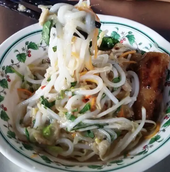 Bún Thái Chay - 60.000 ₫ tại Quán Chay Vạn Phước - Bùi Hữu Nghĩa