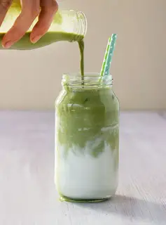 Hình ảnh Latte trà xanh cốt dừa - matcha coconut latte