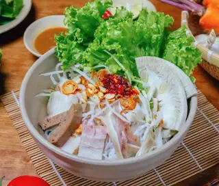 Bún tai heo - heo quay mắm nêm - 55.000 ₫ tại Bún Mắm Nêm Cô Nổ - Trần Hưng Đạo