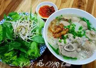 Hủ tiếu xương bò viên - 40.000 ₫ tại Như Ý - Hủ Tiếu & Mì Quảng - Tú Mỡ