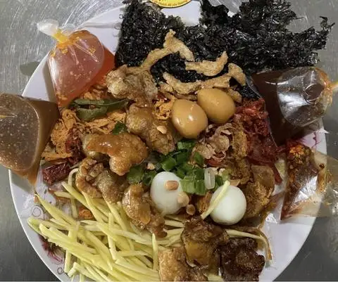 Bánh Tráng Trộn A Lâm - 117 Huỳnh Văn Bánh - Ăn vặt gần bạn