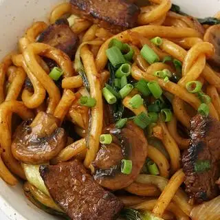 Hình ảnh Nui xào bò