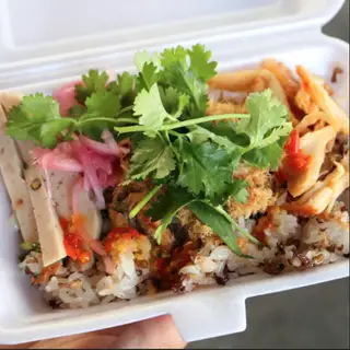 Xôi mặn - 30.000 ₫ tại Bánh Mì Hà Nội Hiệp Hưng - Ông Ích Khiêm