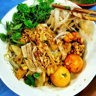 Phở gà trộn đặc biệt - 115.000 ₫ tại Madame Thảo - Xôi Bắc & Phở Gà - Nguyễn Gia Trí