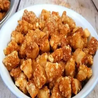 Tóp mỡ 1 gói - 14.000 ₫ tại Ăn Vặt Ngọc Nhi - Bánh Tráng Trộn, Chân Gà Sốt Thái & Trà - Lê Văn Lương