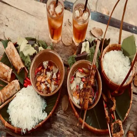Hình ảnh Nguyên - Bún Chả Hàng Mành & Riêu Cua Phố Cổ - Cầu Diễn