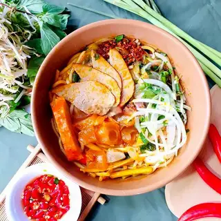 Bún bò nạm gân chả - 60.000 ₫ tại Bún Bò Huế Kim Hương - Hoàng Hoa Thám