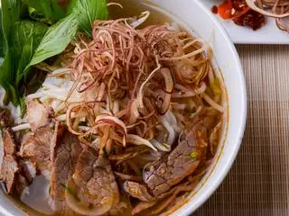 Hình ảnh Bún bò Huế chỉ bò - 1 quẩy
