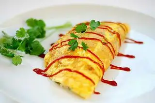 Cơm trứng rán - 35.000 ₫ tại Cơm Văn Phòng Yumi - Nơ Trang Long