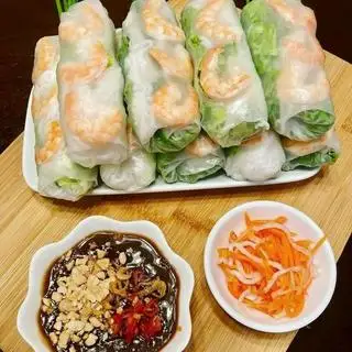 Gỏi cuốn tôm thịt - 10.000 ₫ tại Gỏi Cuốn Tôm Thịt, Chuối Chiên - Ba Tùng - Nguyễn Văn Đậu