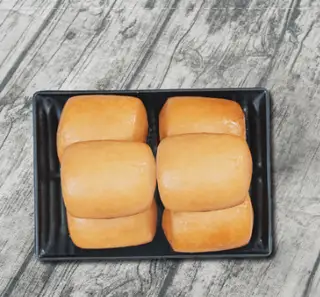 Bánh bao chiên - 52.000 ₫ tại Lẩu Gà Ớt Hiểm 109 - Lê Văn Duyệt