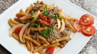 Hình ảnh Nui xào bò