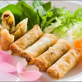 Chả giò chay - 40.000 ₫ tại Quán Chay Thiện Đạo - Huỳnh Tấn Phát