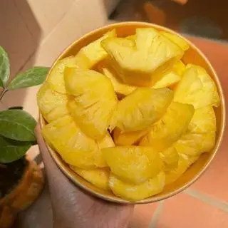 Thơm Thái vàng ngọt ngào - hộp 350gr - 62.000 ₫ tại ALO FRUIT - Trái Cây Tươi Cắt Sẵn & Nước Ép - Lê Thị Hồng Gấm