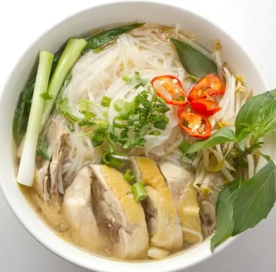 Phở gà - 57.000 ₫ tại Phở Gánh - Phan Anh