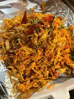 Hình ảnh Khô gà lá chanh nhà làm - 500g