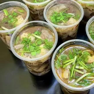 Hình ảnh Canh măng tiết