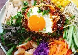 Mì trộn thập cẩm - 45.000 ₫ tại Bún Chả Quang Bảo - Bún Đậu Mắm Tôm - Nguyễn Bá Tuyển