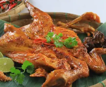 Hình ảnh Gà Nướng Toàn Phát - Lã Xuân Oai