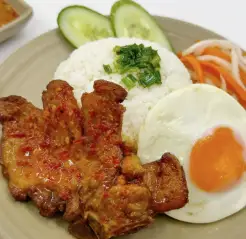 Cơm tấm sườn miếng nướng - 45.000 ₫ tại Cơm Tấm, Bún Thịt Nướng & Bánh Mì Thịt Nướng - Trần Xuân Soạn