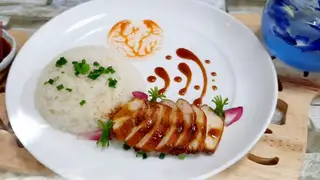 Hình ảnh Cơm trắng gà xá xíu