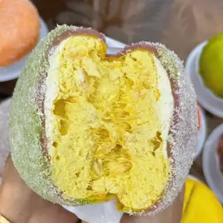 Hình ảnh Bánh crepe sầu riêng ổ - 10cm