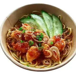 Mì trộn gà lắc phô mai - 64.000 ₫ tại Mì Trộn Bếp Cô Vy - Mì Trộn Indomie Tóp Mỡ & Ăn Vặt - Nguyễn Trãi 