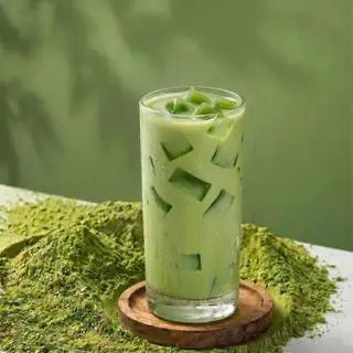 Hình ảnh Matcha latte thạch trà xanh - Matcha latte with matcha jelly
