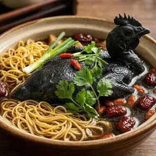 Hình ảnh Mì gà ác tiềm thuốc Bắc