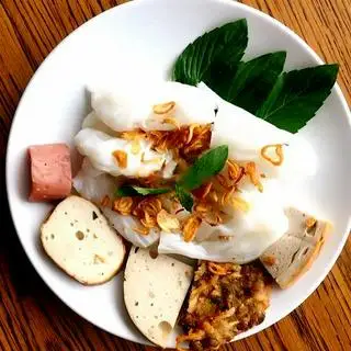 Bánh ướt đầy đủ - 50.000 ₫ tại Bánh Cuốn Cô Loan - Lê Đại Hành