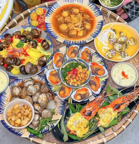 Hình ảnh Ốc Bà Béo - Nơ Trang Long