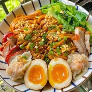 Hình ảnh Combo Trọn Vẹn: Mì trộn đầy đủ Trung Hoa full topping + sữa hạt nguyên chất