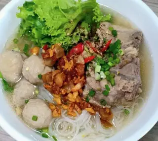 Hủ tiếu xương - 65.000 ₫ tại Hủ Tiếu & Mỳ Tàu Chú Sè - Huỳnh Tấn Phát