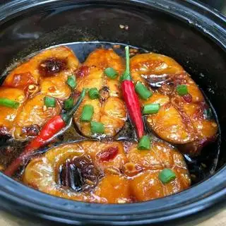 Cơm cá hú kho - 55.000 ₫ tại Bếp Nhà 199 - Cơm Văn Phòng - Điện Biên Phủ