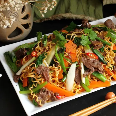 Hình ảnh Cơm Gà, Mì Xào & Mì Trộn Subin - Đường Số 6