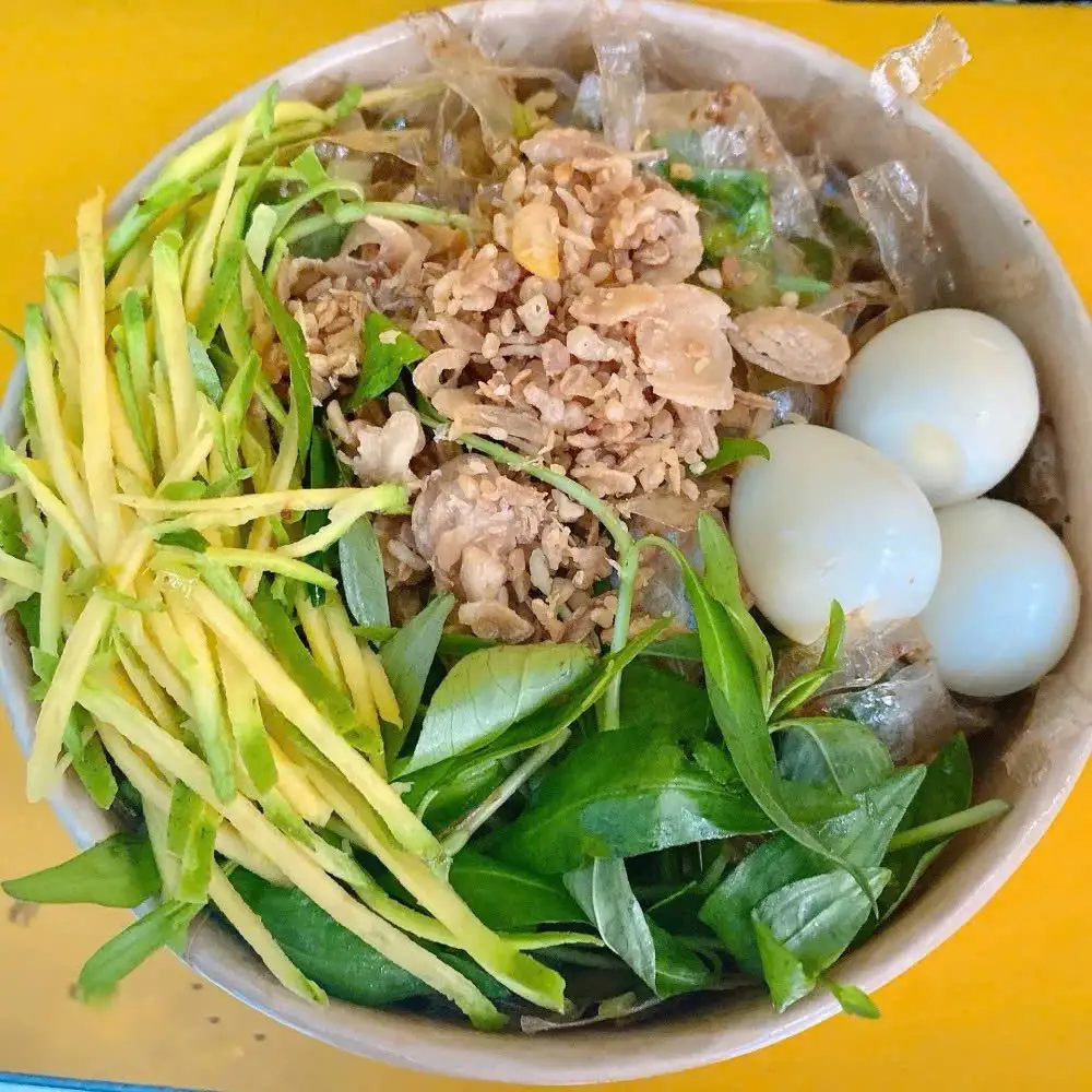 Bánh tráng trộn muối nhuyễn trứng cút - 25.000 ₫ tại Rô Si - Bánh Tráng Trộn Muối Nhuyễn - Nguyễn Văn Công