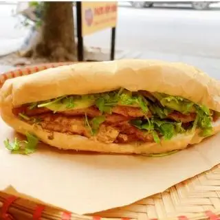 Hình ảnh Bánh mì pate trứng