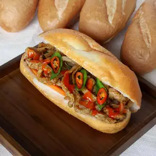 Bánh mì chả cá - 37.000 ₫ tại Bánh mì Chả Cá - Biển ơi - Nguyễn Thiện Thuật