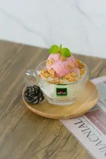 Hình ảnh Sữa chua kem dâu