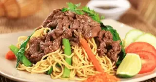 Mì Xào Bò Tóp Mỡ - 49.000 ₫ tại Mì Xào Cơm Chiên Bánh Mì Cá Viên Tân Ký – Nguyễn Lâm