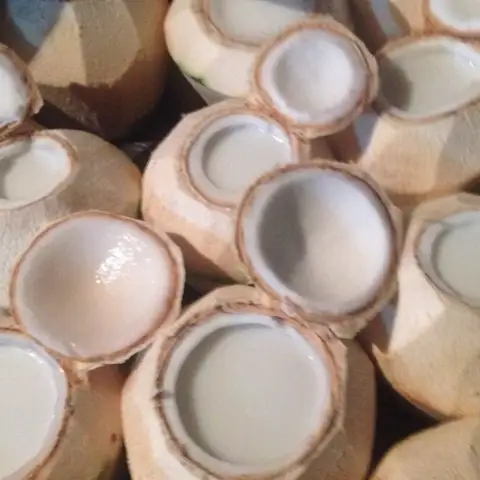 Hình ảnh Tiệm Chè Nam Dừa - Tư Đình