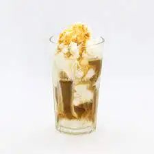 Cà phê cốt dừa - 35.000 ₫ tại Cats Coffee & Cake - Nguyễn Thị Minh Khai