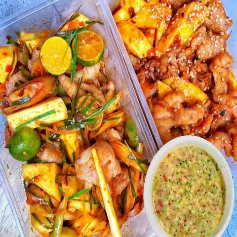 Ăn Vặt Cá Mập - Chân Gà Sốt Thái - Ăn vặt gần bạn