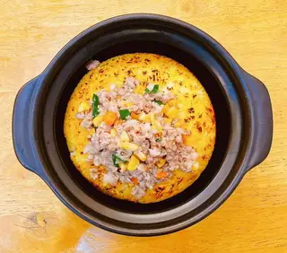 Cơm cháy sốt thịt bằm - 42.000 ₫ tại MeLyFood - Nhà Hàng Cơm Niêu & Cua Singapore - Nguyễn Tri Phương